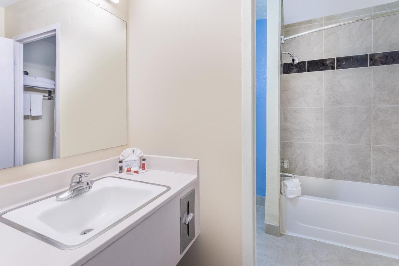 Days Inn & Suites By Wyndham Clovis Exterior foto