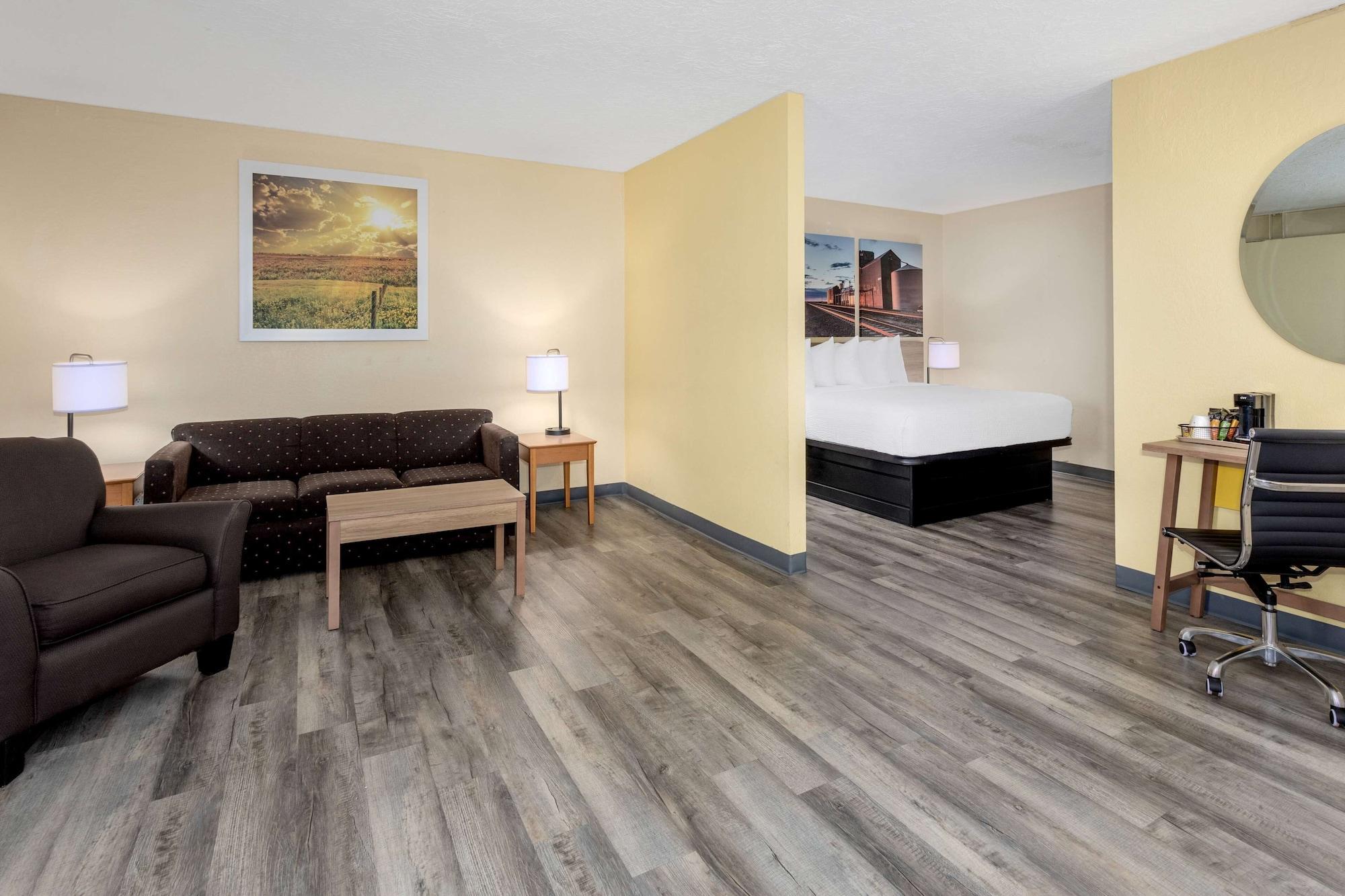 Days Inn & Suites By Wyndham Clovis Exterior foto